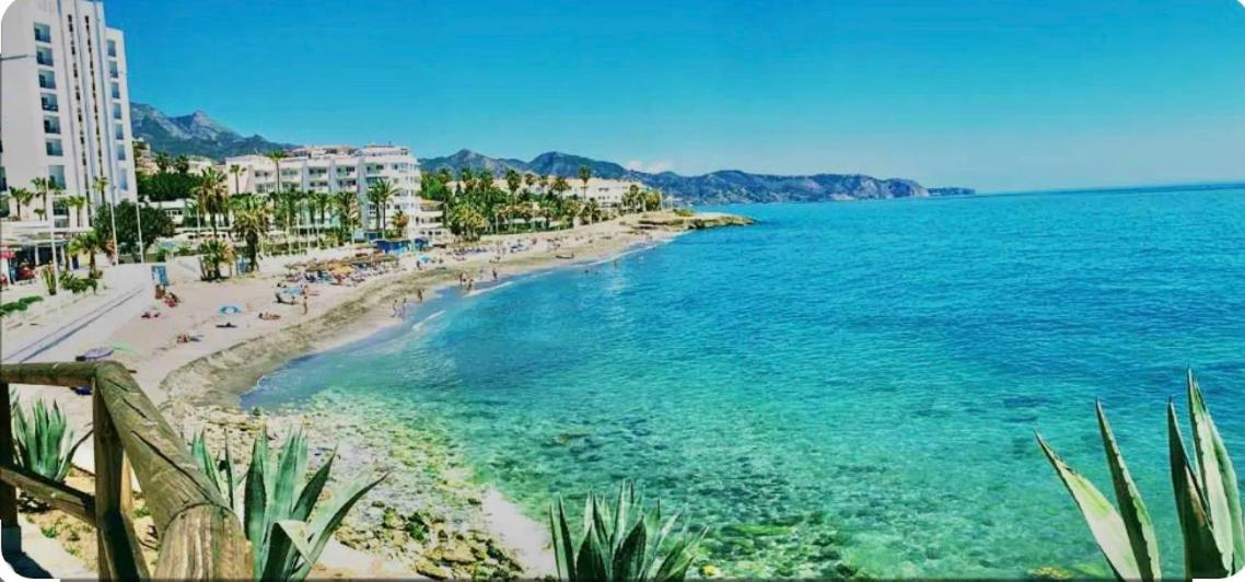 Apartamento E&D Nerja Esterno foto